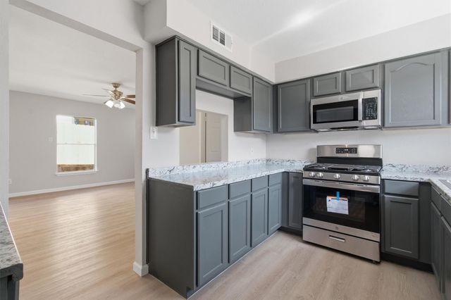 5728 Pinon Vista DR, Austin, TX 78724