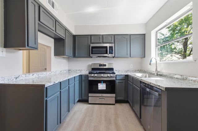 5728 Pinon Vista DR, Austin, TX 78724