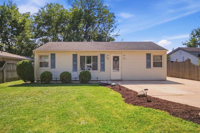 2353 Greengold Street, Crest Hill, IL 60403