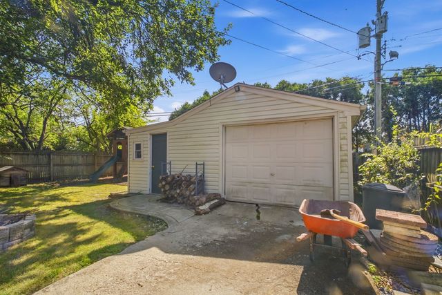 2353 Greengold Street, Crest Hill, IL 60403