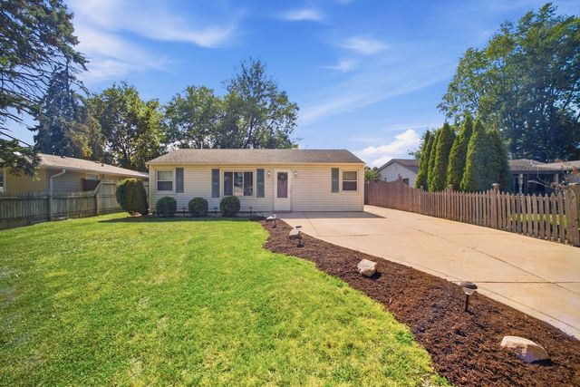 2353 Greengold Street, Crest Hill, IL 60403