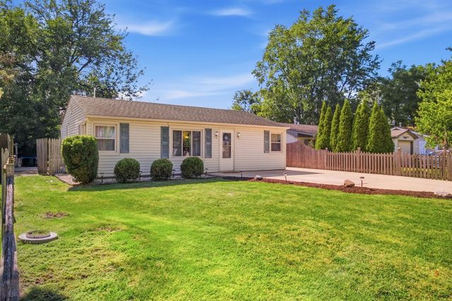 2353 Greengold Street, Crest Hill, IL 60403