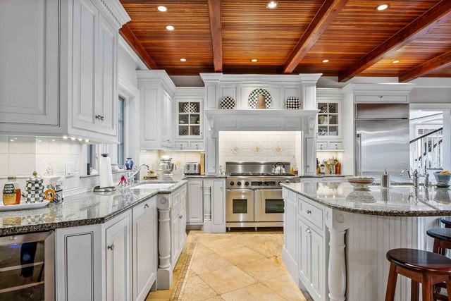 373 Lakeshore Drive, New London, NH 03257