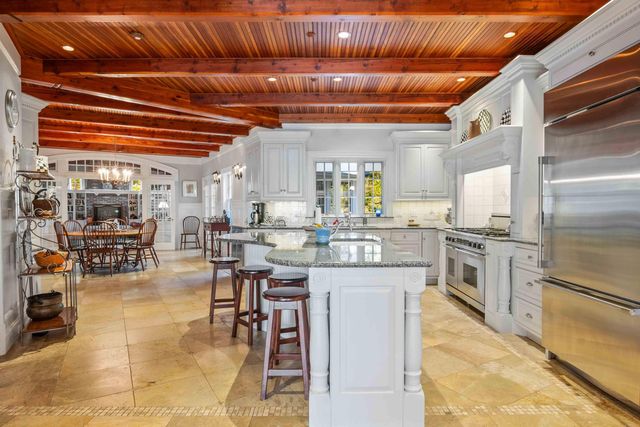 373 Lakeshore Drive, New London, NH 03257