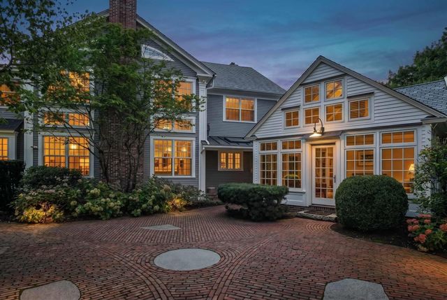 373 Lakeshore Drive, New London, NH 03257