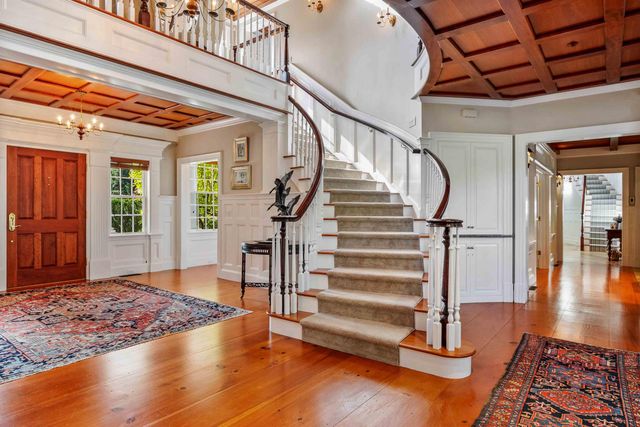 373 Lakeshore Drive, New London, NH 03257