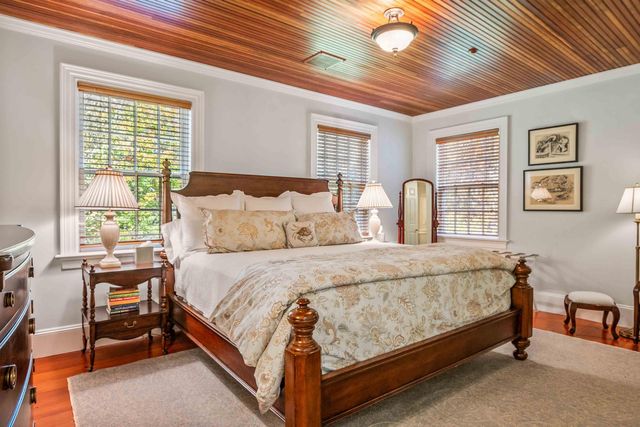 373 Lakeshore Drive, New London, NH 03257