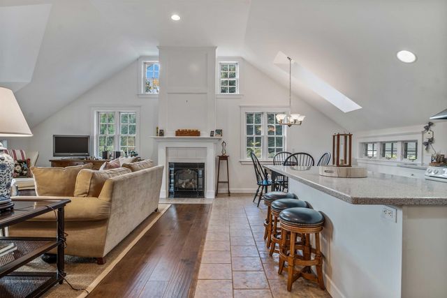 373 Lakeshore Drive, New London, NH 03257