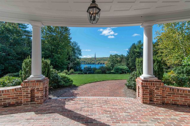 373 Lakeshore Drive, New London, NH 03257