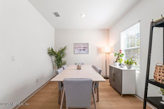 281 ANNIES Place, Jacksonville, FL 32218