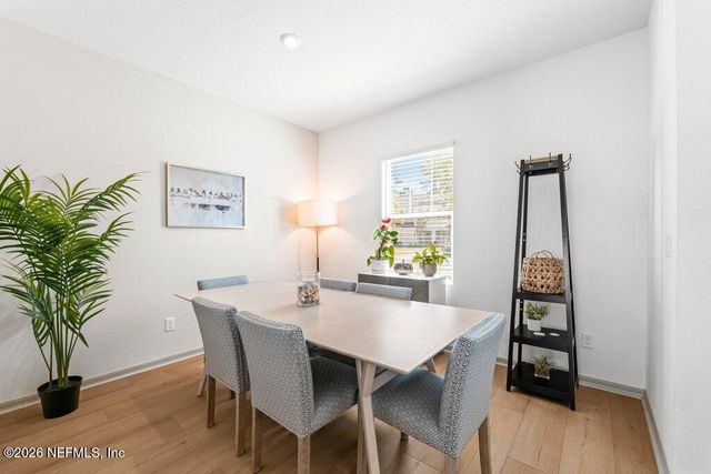 281 ANNIES Place, Jacksonville, FL 32218