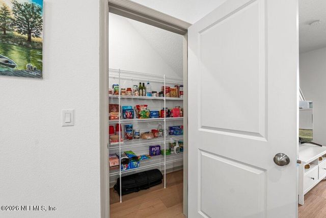 281 ANNIES Place, Jacksonville, FL 32218