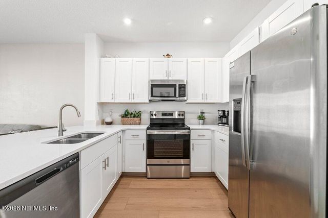 281 ANNIES Place, Jacksonville, FL 32218