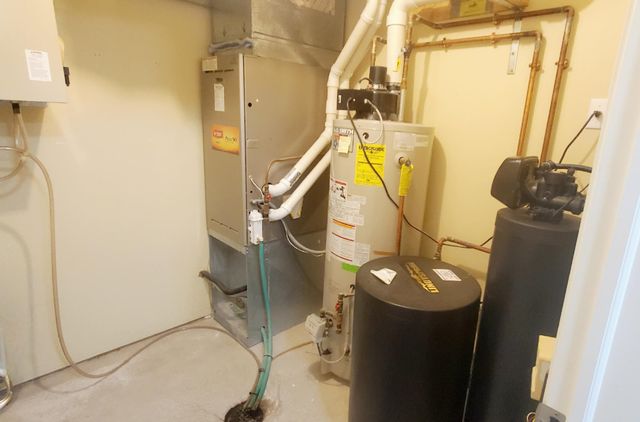 2517 7th Avenue SE, Willmar, MN 56201