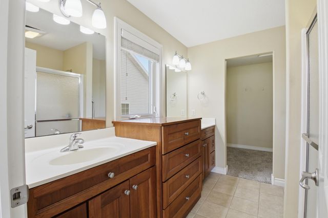2517 7th Avenue SE, Willmar, MN 56201