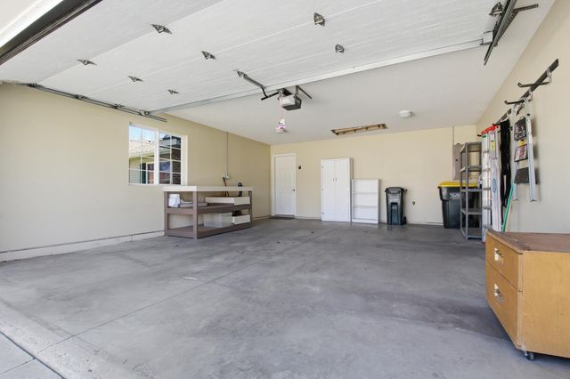 2517 7th Avenue SE, Willmar, MN 56201