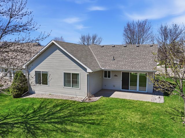 2517 7th Avenue SE, Willmar, MN 56201