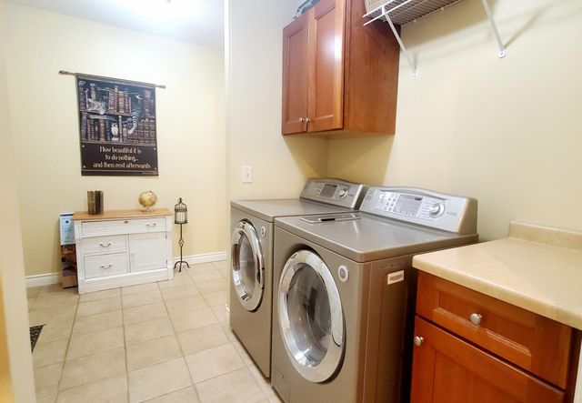 2517 7th Avenue SE, Willmar, MN 56201