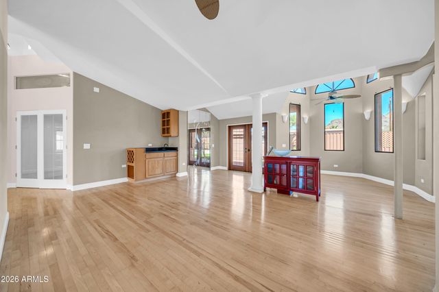 1450 E ROYAL PALM Road, Phoenix, AZ 85020