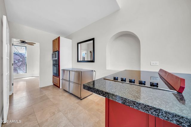 1450 E ROYAL PALM Road, Phoenix, AZ 85020
