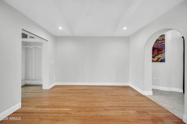 1450 E ROYAL PALM Road, Phoenix, AZ 85020