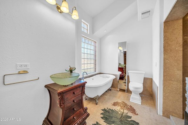 1450 E ROYAL PALM Road, Phoenix, AZ 85020