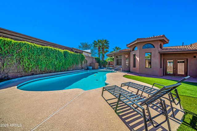 1450 E ROYAL PALM Road, Phoenix, AZ 85020