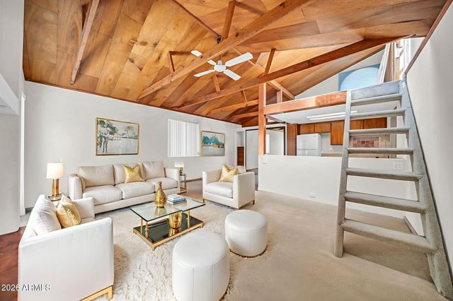 1450 E ROYAL PALM Road, Phoenix, AZ 85020