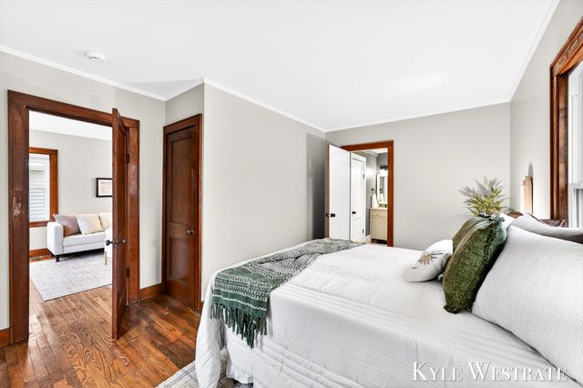 1537 Diamond Avenue NE, Grand Rapids, MI 49505