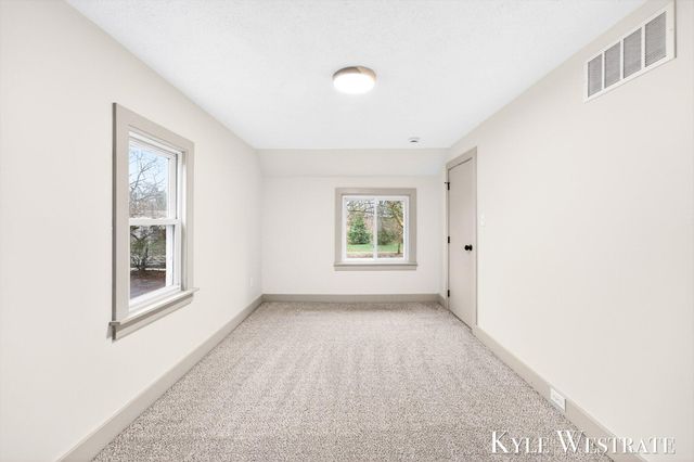 1537 Diamond Avenue NE, Grand Rapids, MI 49505