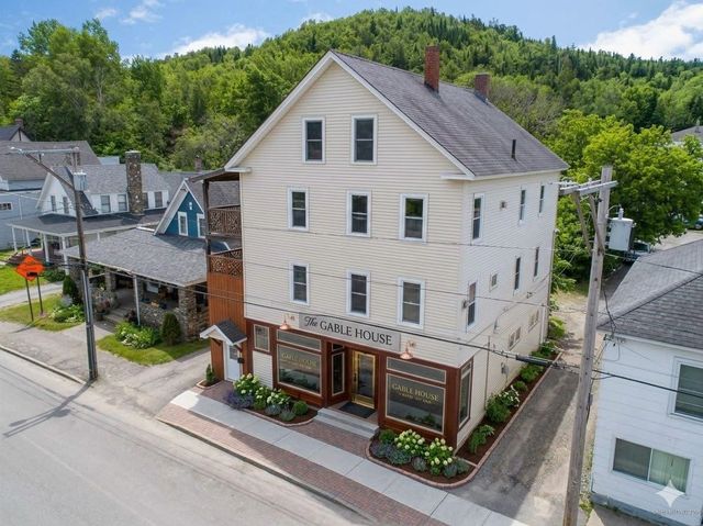 8 Parsons Street, Colebrook, NH 03576