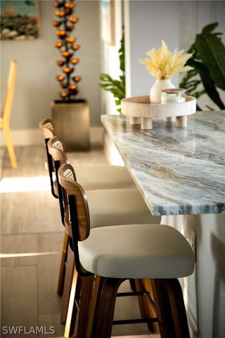 528 14th ST N, Naples, FL 34102