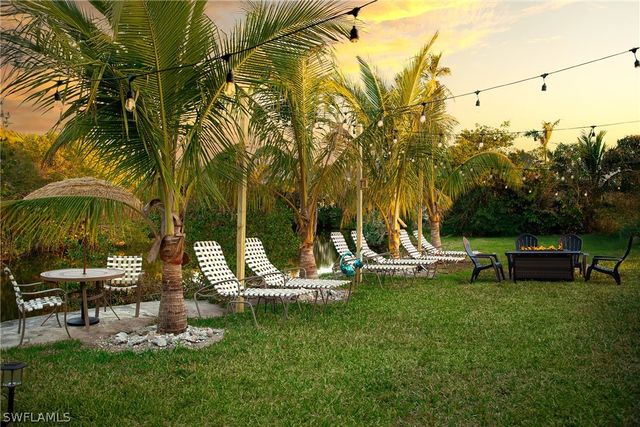 528 14th ST N, Naples, FL 34102