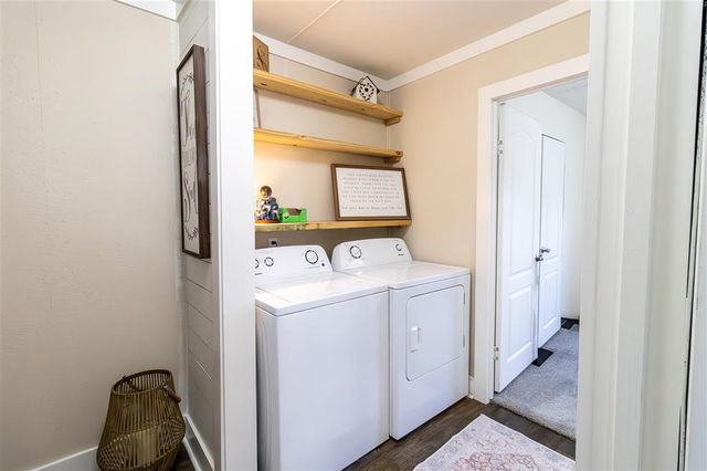 2737 Oliver Road, Westlake, LA 70669