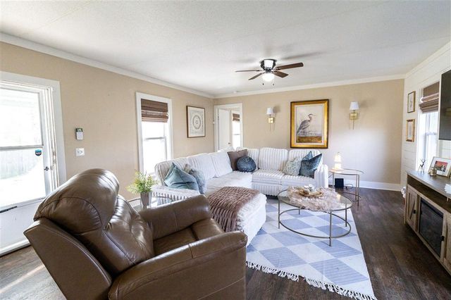 2737 Oliver Road, Westlake, LA 70669