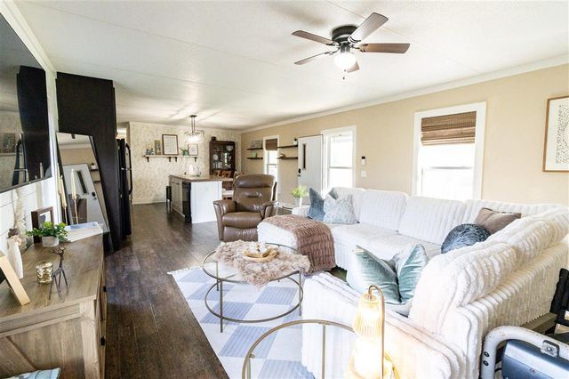 2737 Oliver Road, Westlake, LA 70669