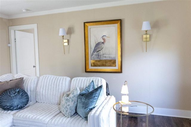 2737 Oliver Road, Westlake, LA 70669