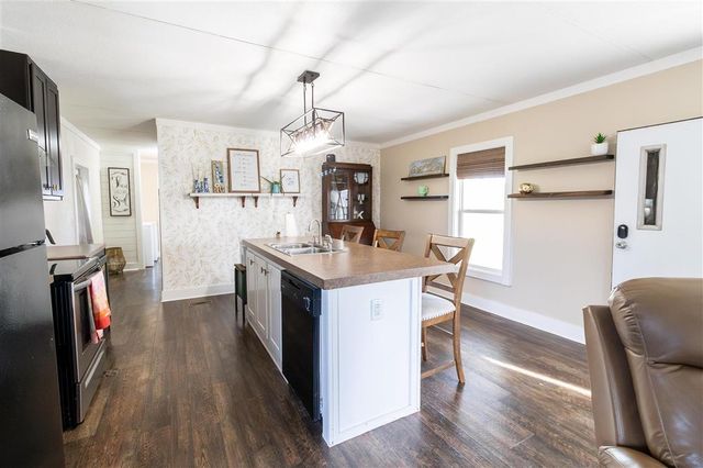 2737 Oliver Road, Westlake, LA 70669