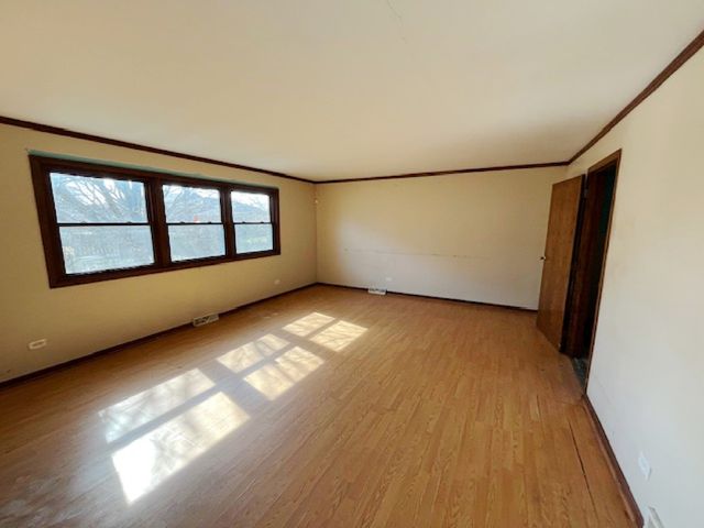 15900 Avalon Avenue, South Holland, IL 60473