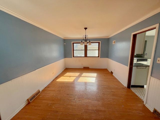 15900 Avalon Avenue, South Holland, IL 60473