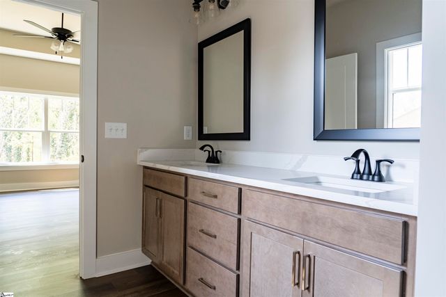 29 Montgomery Street, Greenville, SC 29609