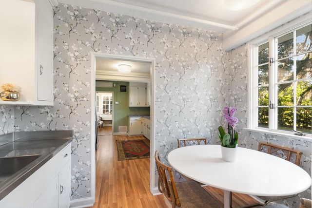 2545 N Hobson Avenue, North Charleston, SC 29405