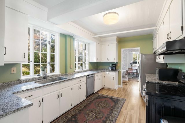 2545 N Hobson Avenue, North Charleston, SC 29405