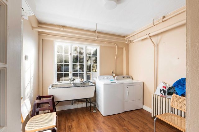 2545 N Hobson Avenue, North Charleston, SC 29405