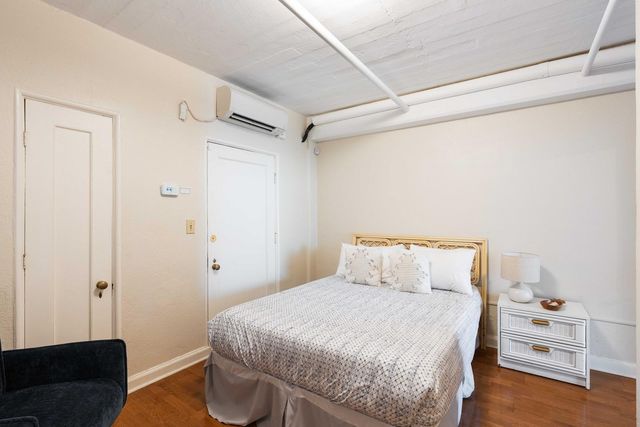 2545 N Hobson Avenue, North Charleston, SC 29405