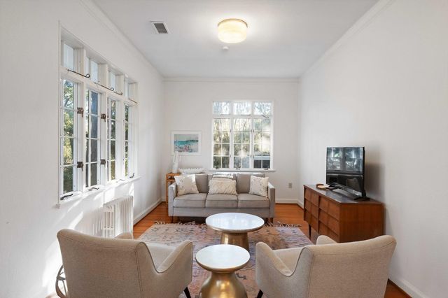 2545 N Hobson Avenue, North Charleston, SC 29405