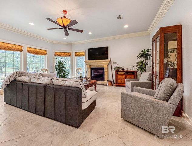 305 Peninsula Boulevard, Gulf Shores, AL 36542