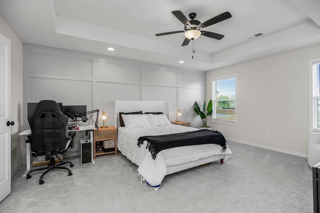 10505 N Flora Avenue, Kansas City, MO 64155