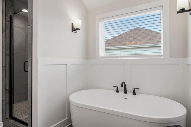 10505 N Flora Avenue, Kansas City, MO 64155