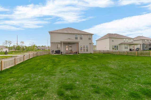 10505 N Flora Avenue, Kansas City, MO 64155